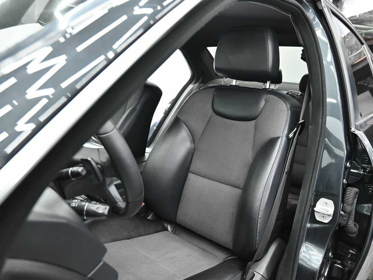 Б/У Мерседес-Бенц Ц-Класс 2011 года. Фото: #11