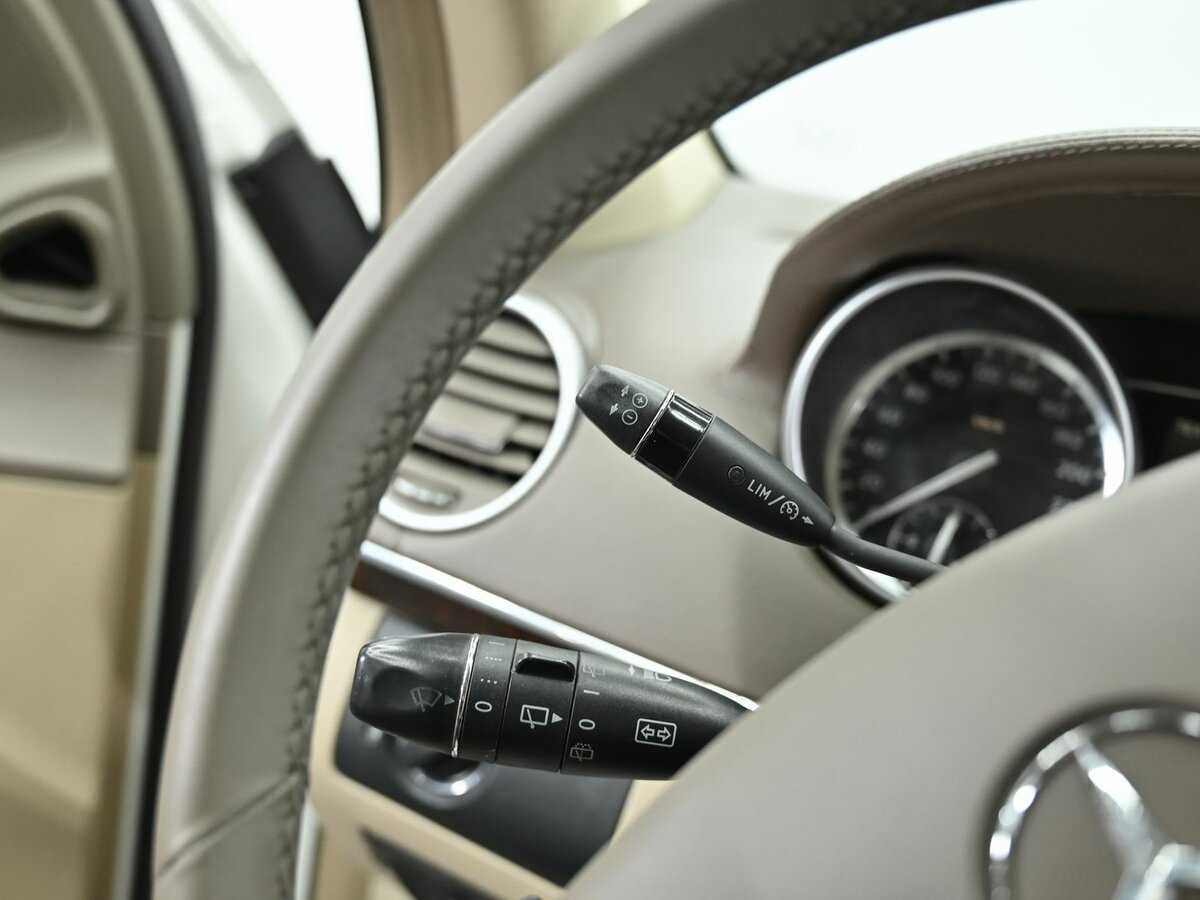 Б/У Мерседес-Бенц ГЛ-Класс 2010 года. Фото: #9