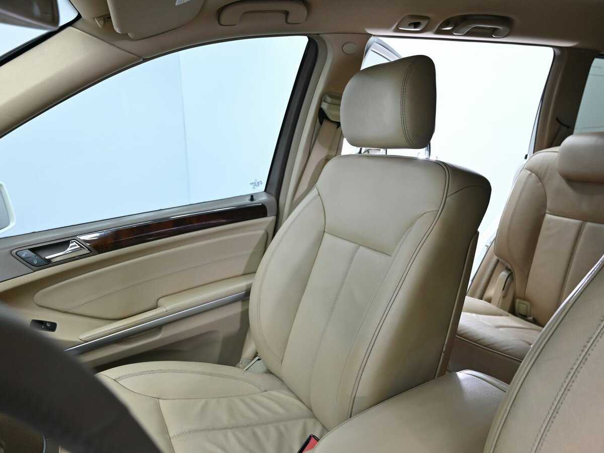 Б/У Мерседес-Бенц ГЛ-Класс 2010 года. Фото: #13