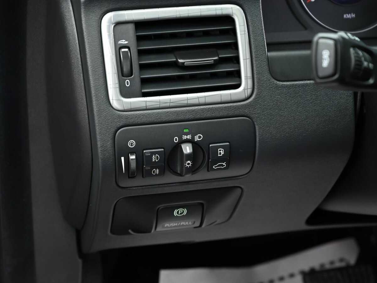 Б/У Вольво ИксЦ70 2010 года. Фото: #6