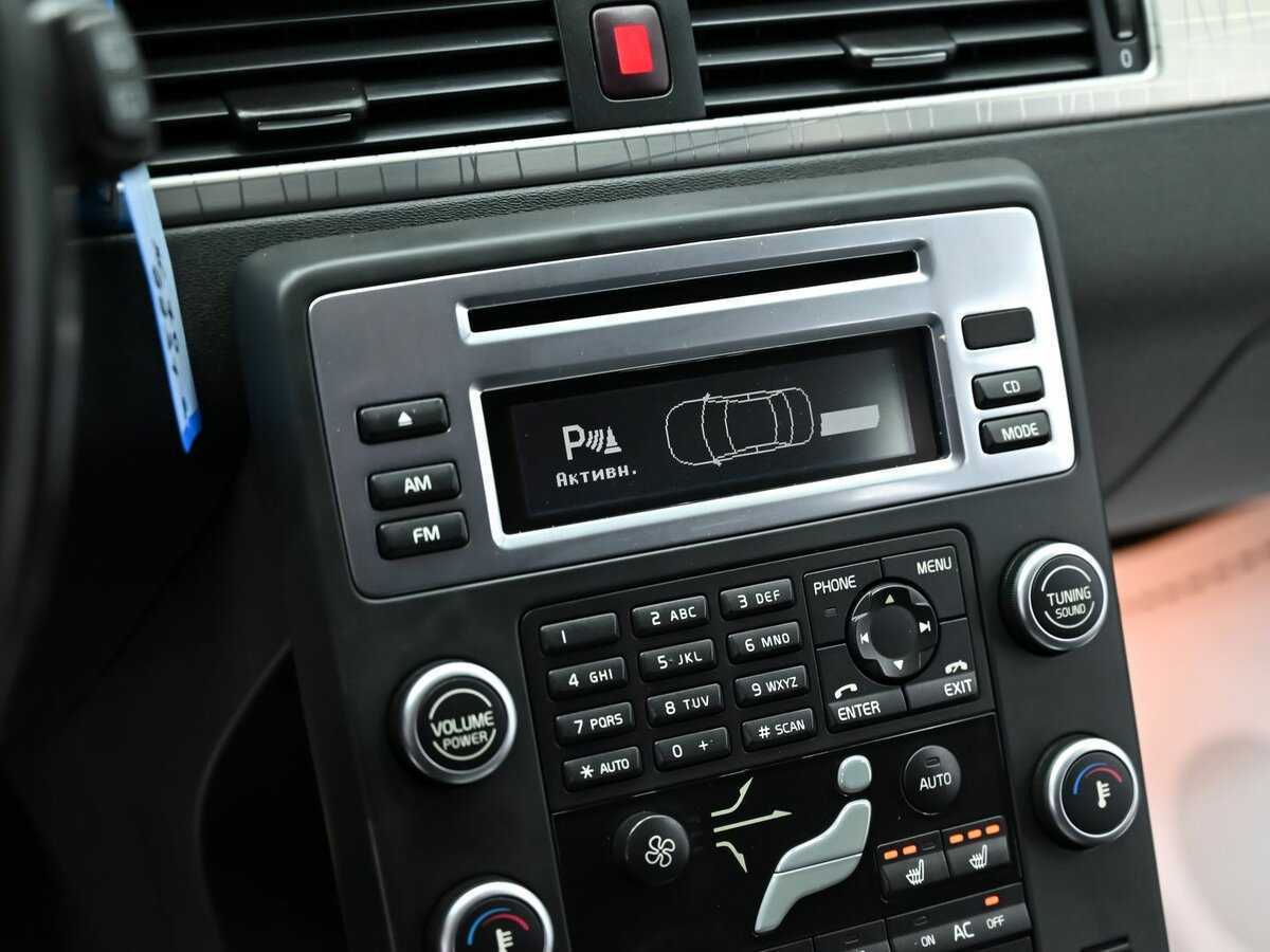 Б/У Вольво ИксЦ70 2010 года. Фото: #8