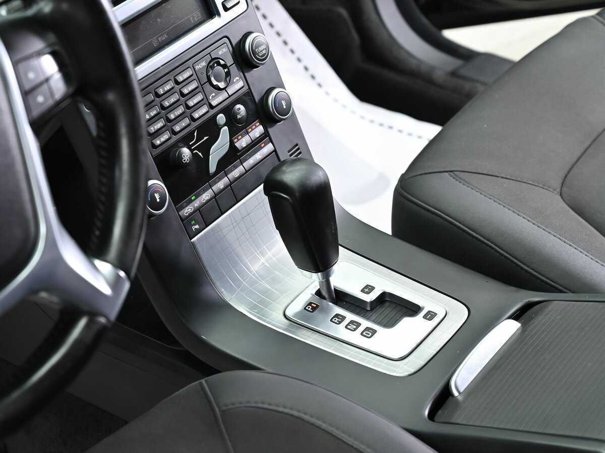 Б/У Вольво ИксЦ70 2010 года. Фото: #9