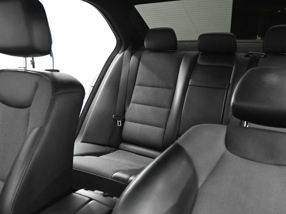 Б/У Мерседес-Бенц Ц-Класс 2012 года. Фото: #15