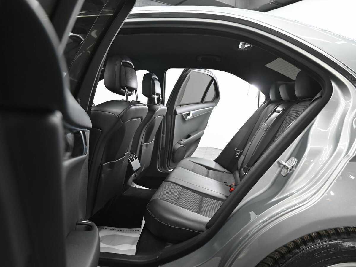 Б/У Мерседес-Бенц Ц-Класс 2012 года. Фото: #16