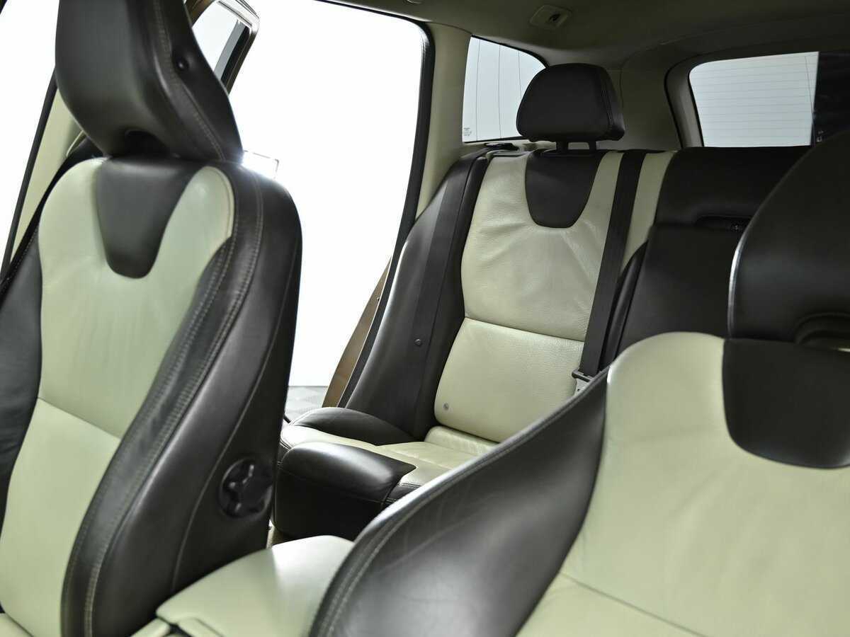 Б/У Вольво ИксЦ60 2011 года. Фото: #7