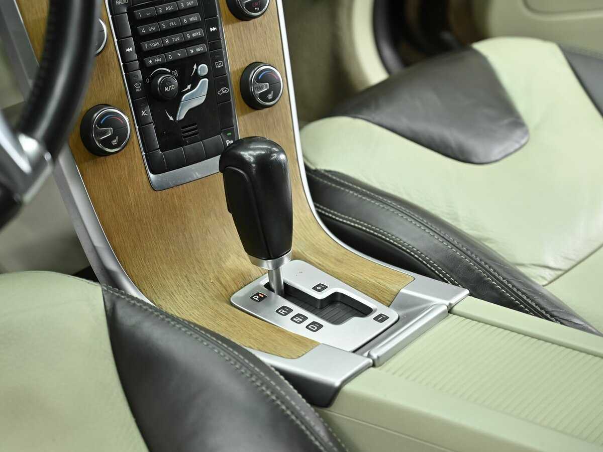 Б/У Вольво ИксЦ60 2011 года. Фото: #11