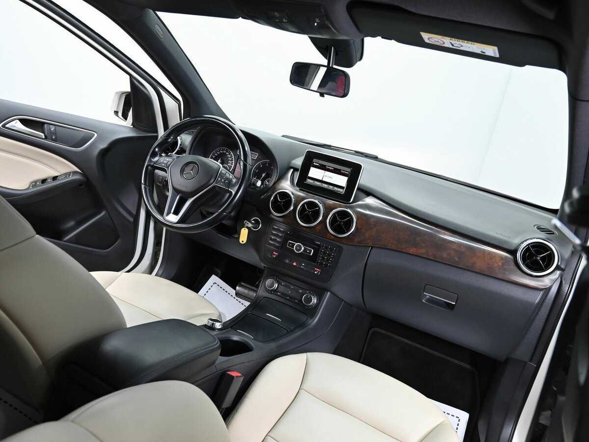 Б/У Мерседес-Бенц Б-Класс 2013 года. Фото: #9