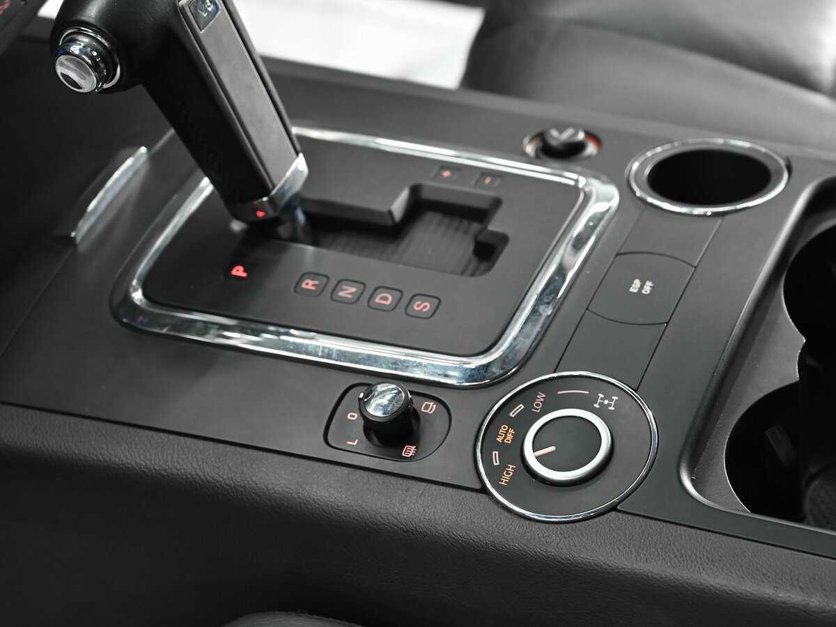 Б/У Фольксваген Туарег 2010 года. Фото: #12