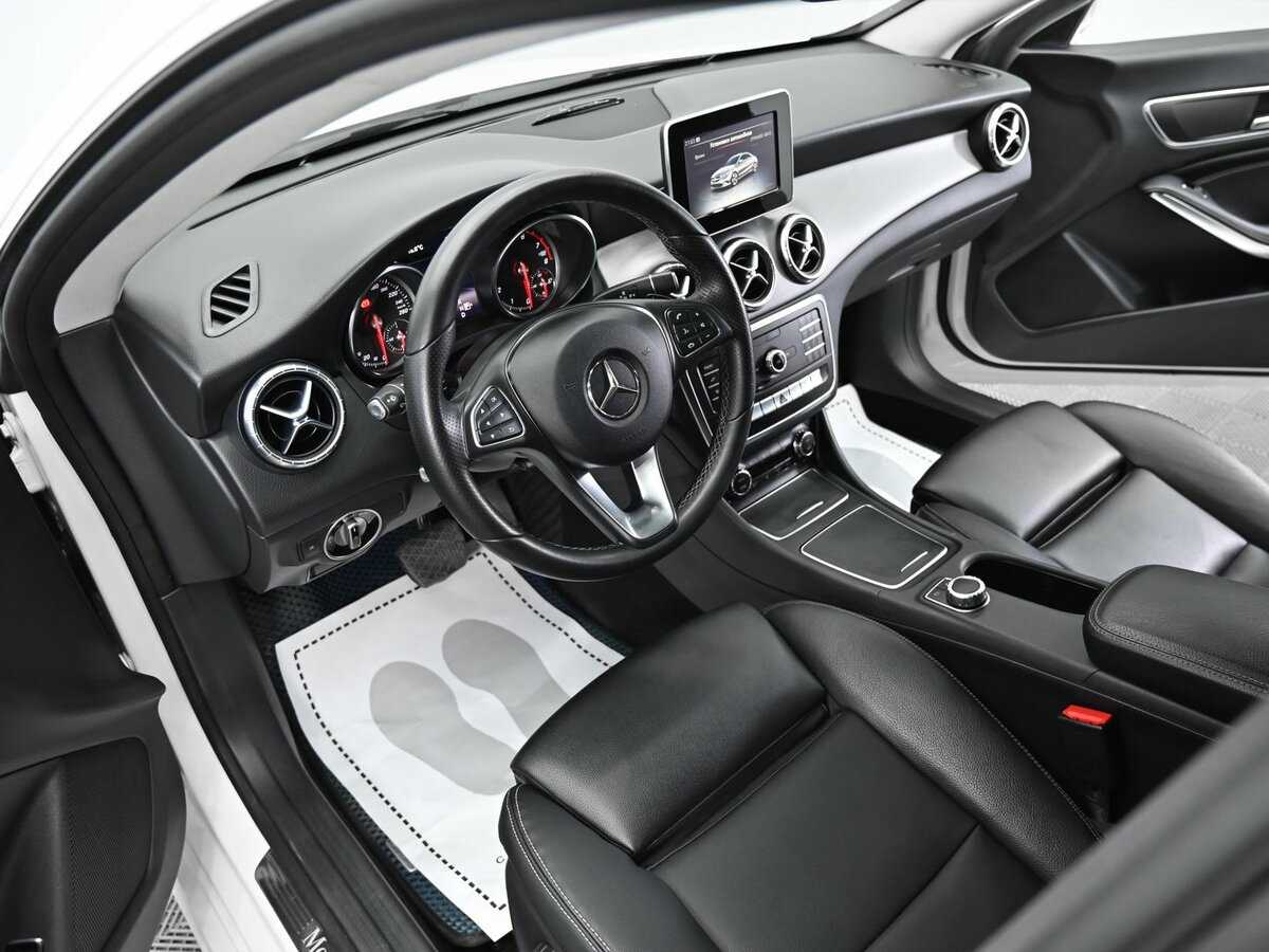 Б/У Мерседес-Бенц КЛА 2017 года. Фото: #8