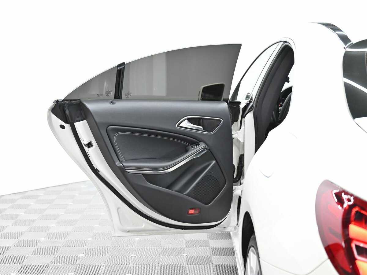 Б/У Мерседес-Бенц КЛА 2017 года. Фото: #18