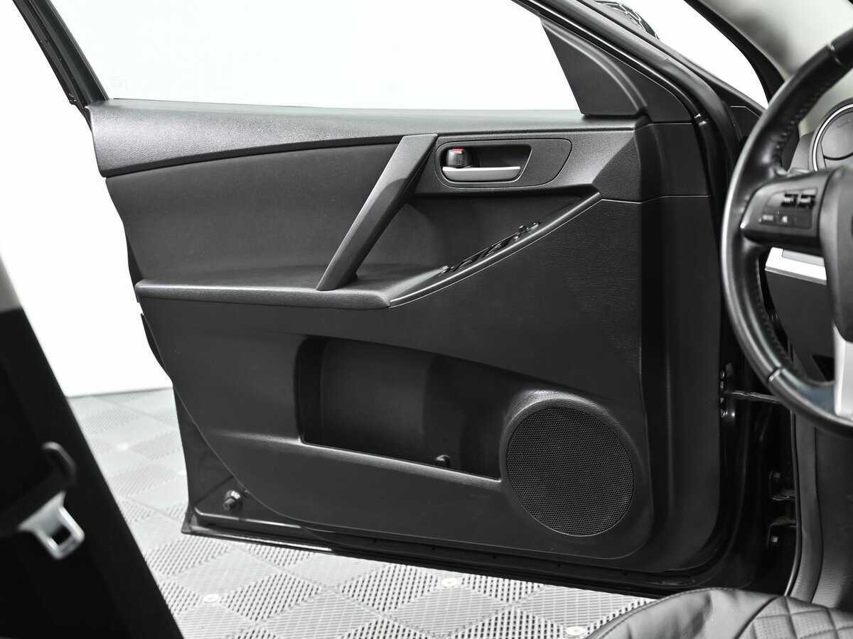 Б/У Мазда 3 2010 года. Фото: #4