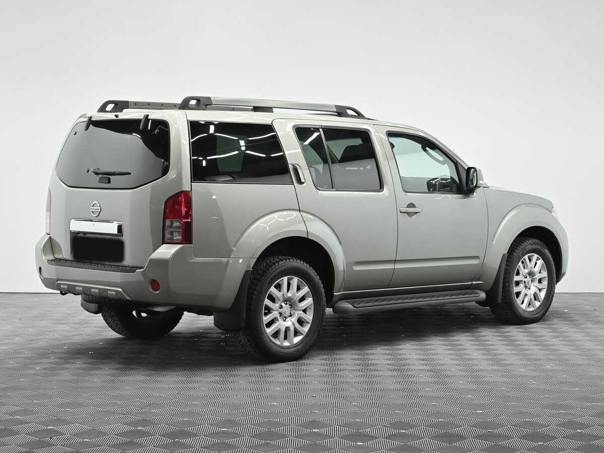 Б/У Ниссан Патфайндер 2010 года. Фото: #4