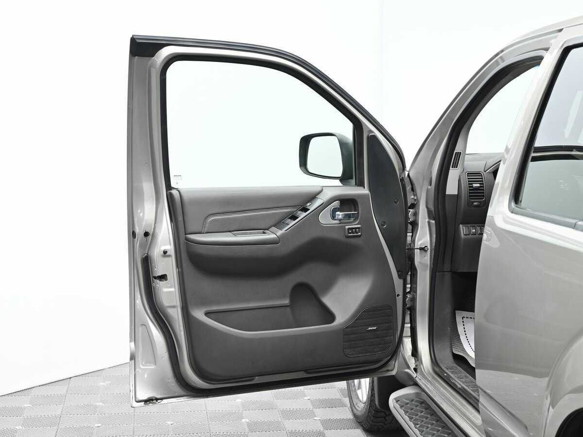 Б/У Ниссан Патфайндер 2010 года. Фото: #5