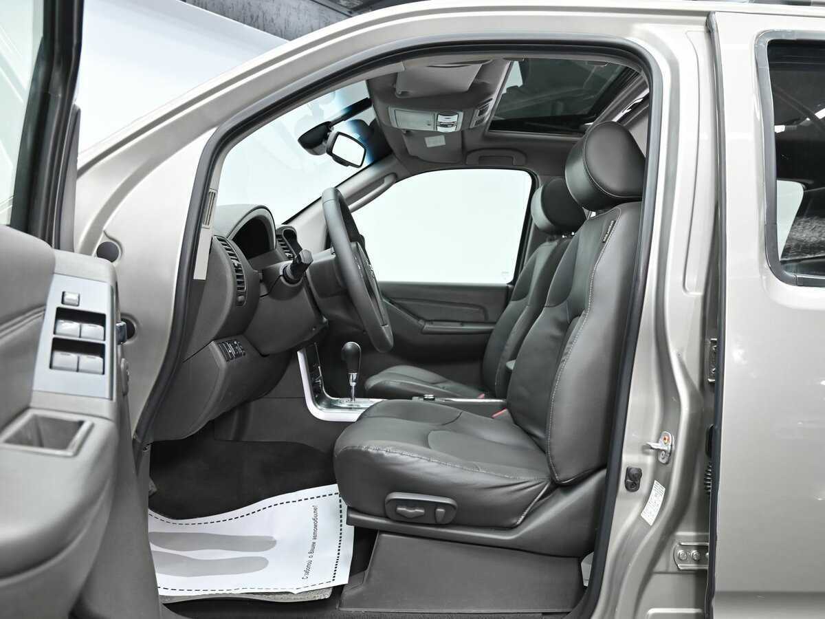 Б/У Ниссан Патфайндер 2010 года. Фото: #6