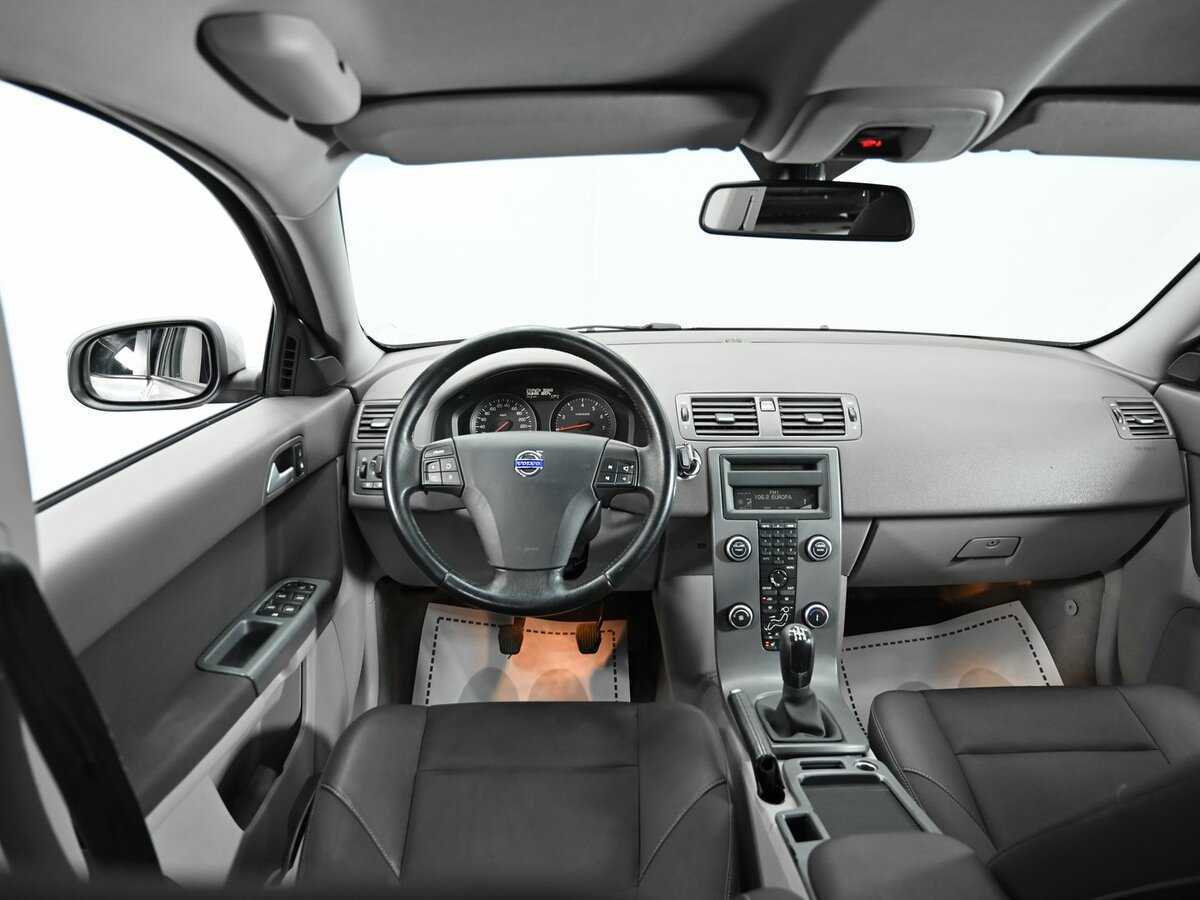 Б/У Вольво С40 2008 года. Фото: #10