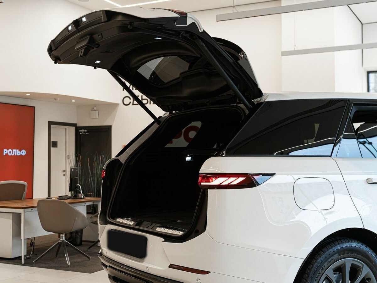 Б/У Лэнд Ровер Рэнж Ровер Спорт 2024 года. Фото: #10