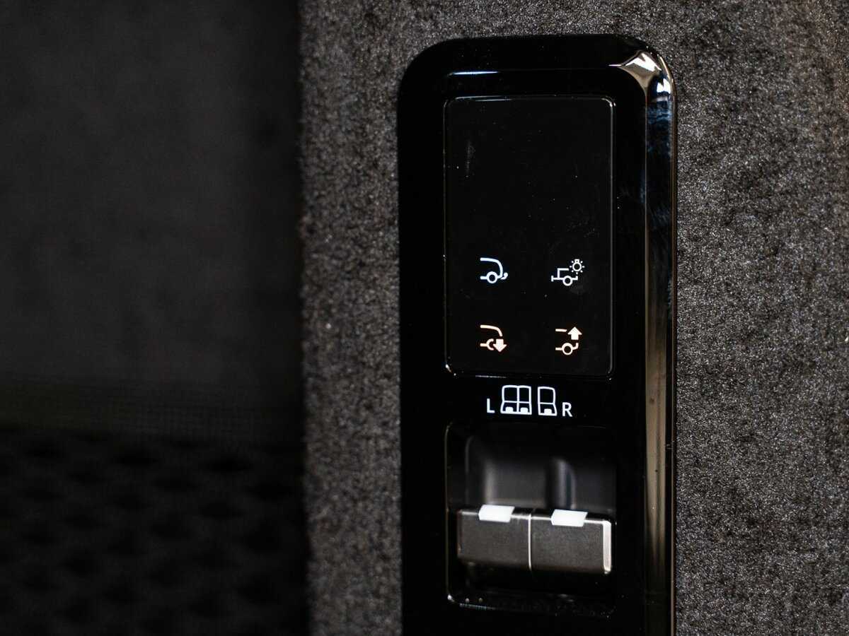 Б/У Лэнд Ровер Рэнж Ровер Спорт 2024 года. Фото: #20