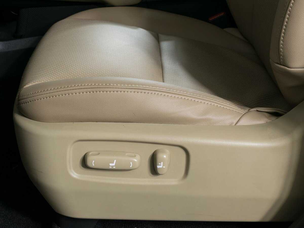 Б/У Митсубиши Паджеро Спорт 2020 года. Фото: #16