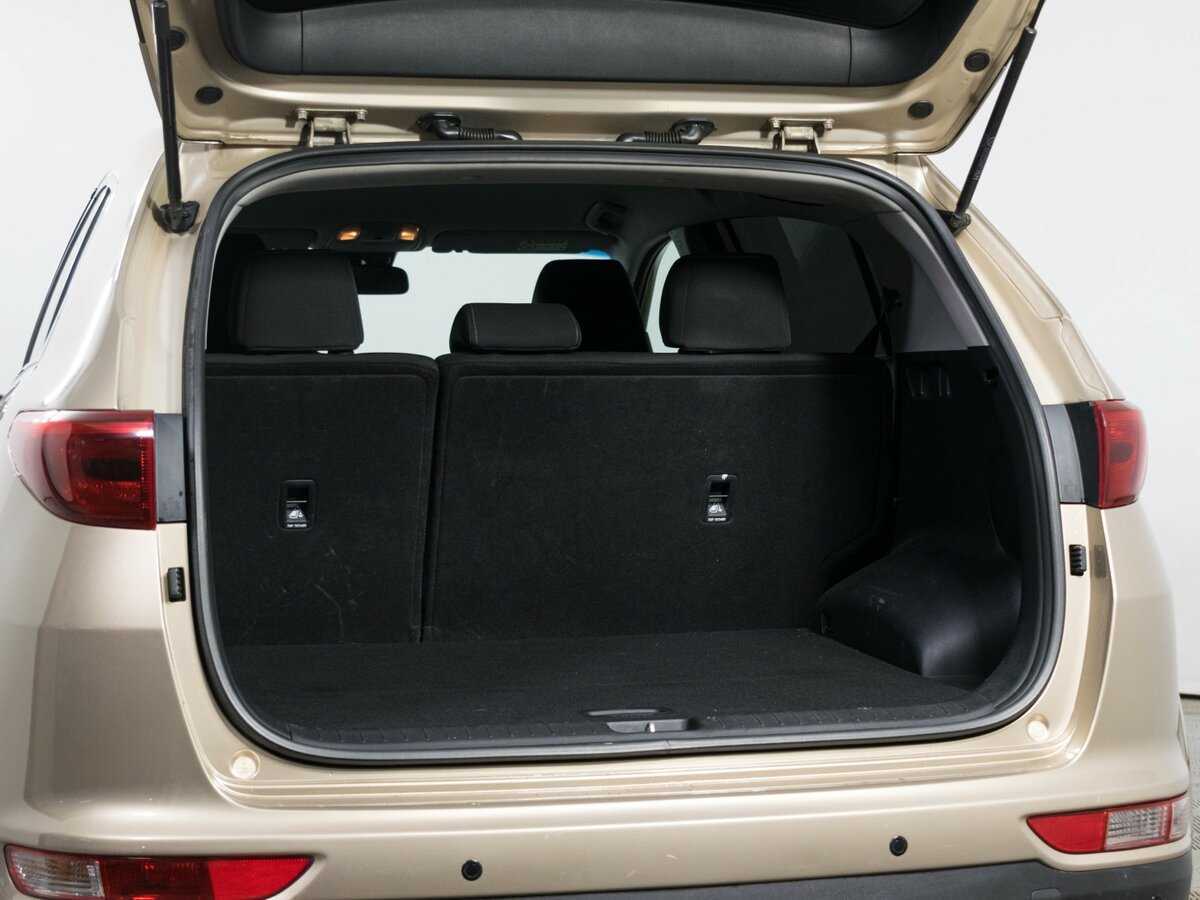 Б/У Киа Спортейдж 2018 года. Фото: #8