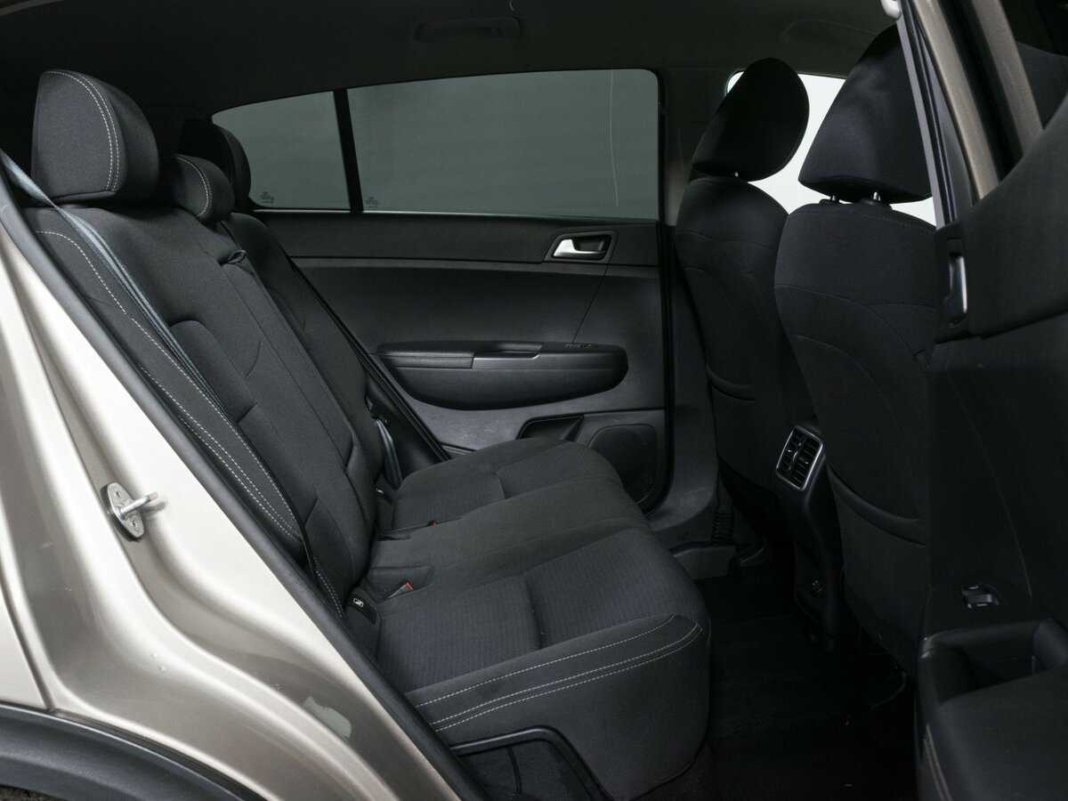 Б/У Киа Спортейдж 2018 года. Фото: #11