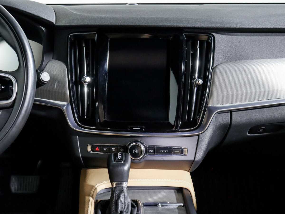 Б/У Вольво В90 Кросс Кантри 2017 года. Фото: #9