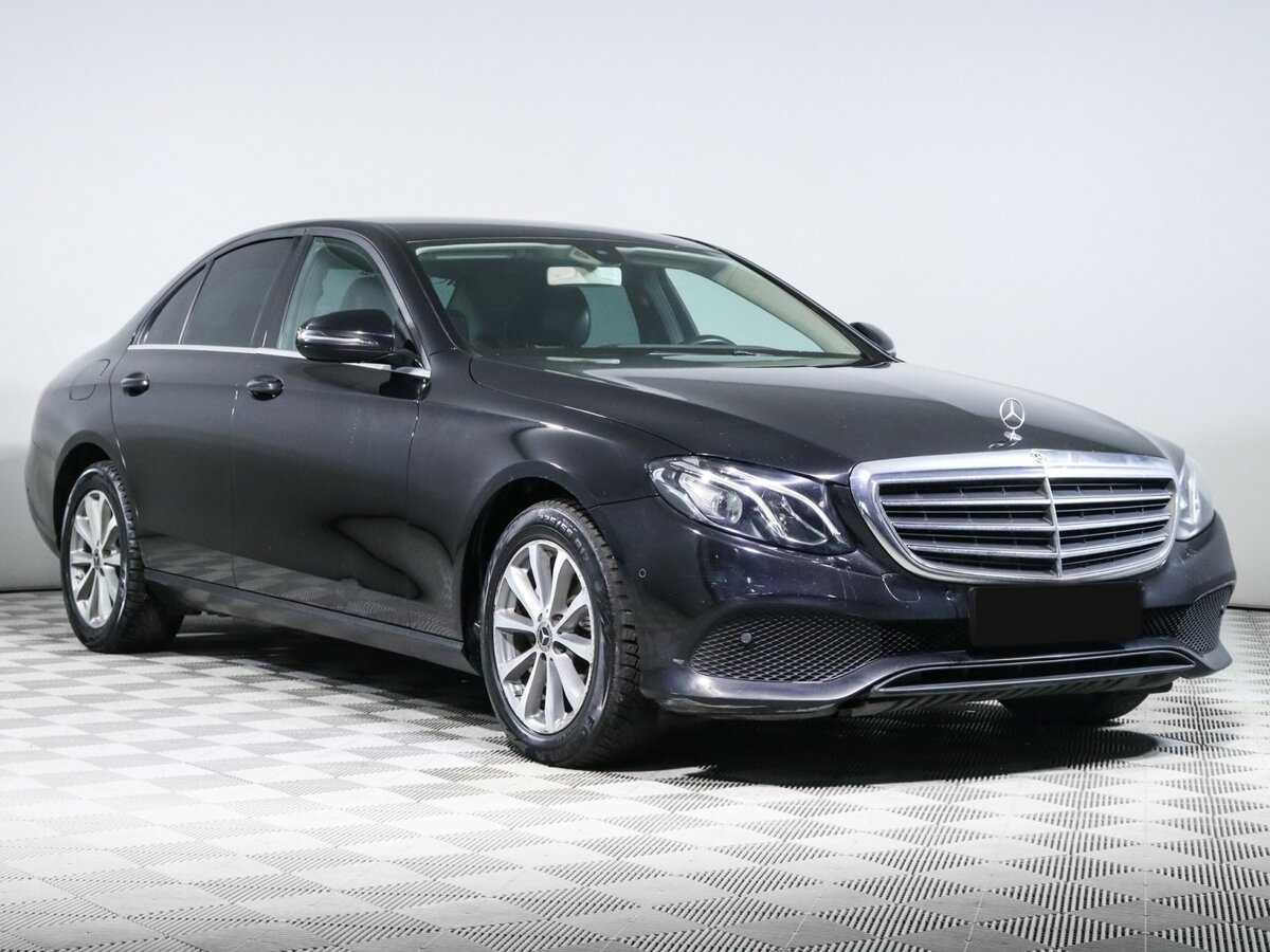 Б/У Мерседес-Бенц Е-Класс 2020 года. Фото: #2