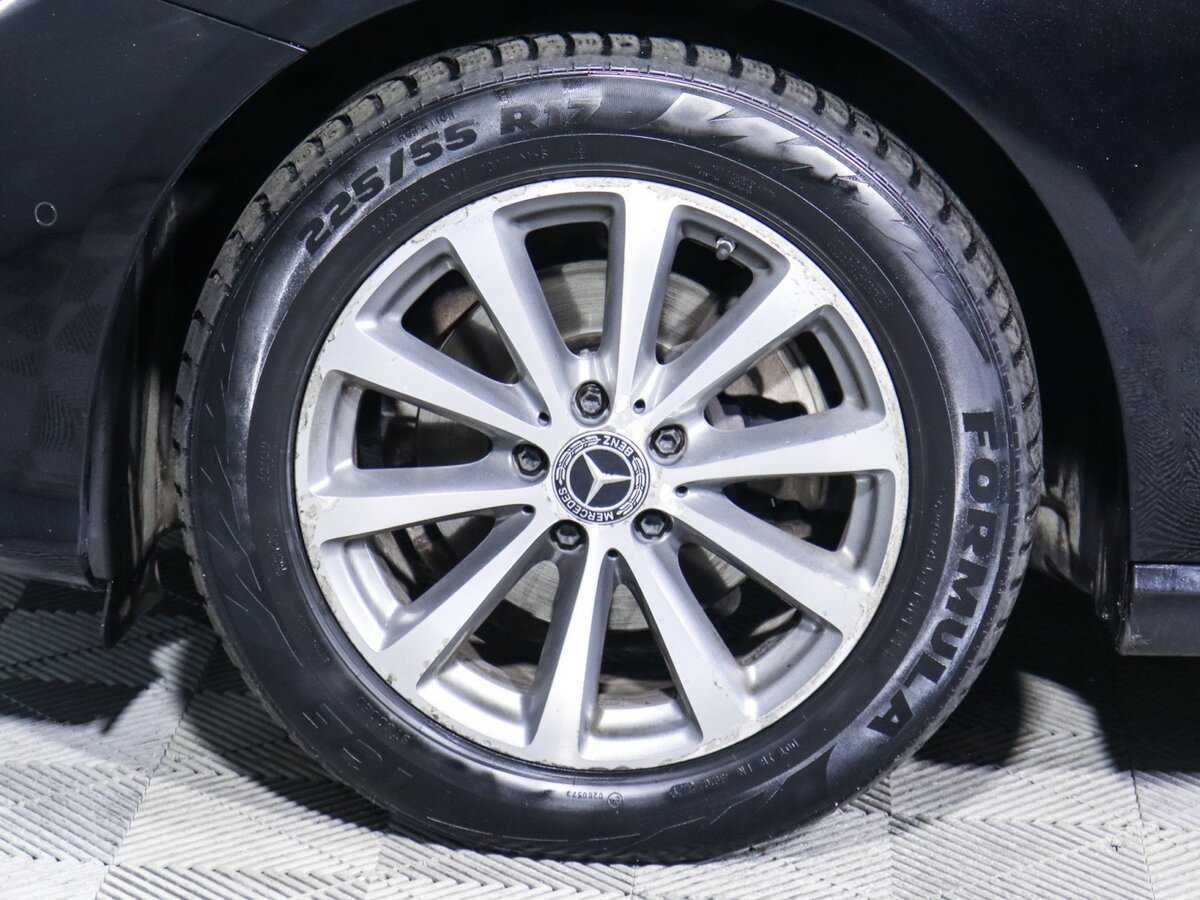 Б/У Мерседес-Бенц Е-Класс 2020 года. Фото: #9