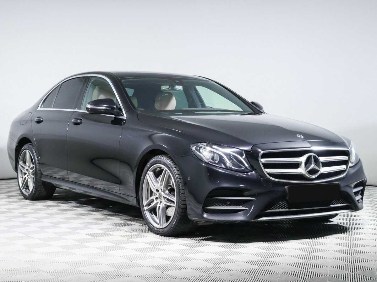 Б/У Мерседес-Бенц Е-Класс 2020 года. Фото: #2