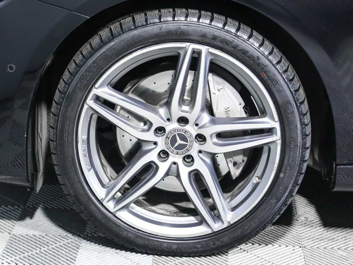 Б/У Мерседес-Бенц Е-Класс 2020 года. Фото: #9