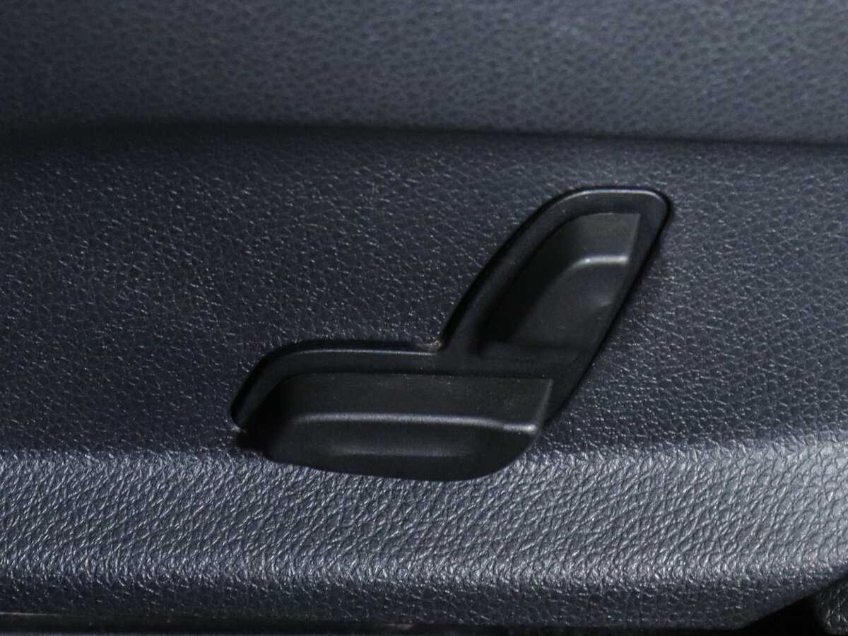 Б/У Мерседес-Бенц Е-Класс 2020 года. Фото: #11