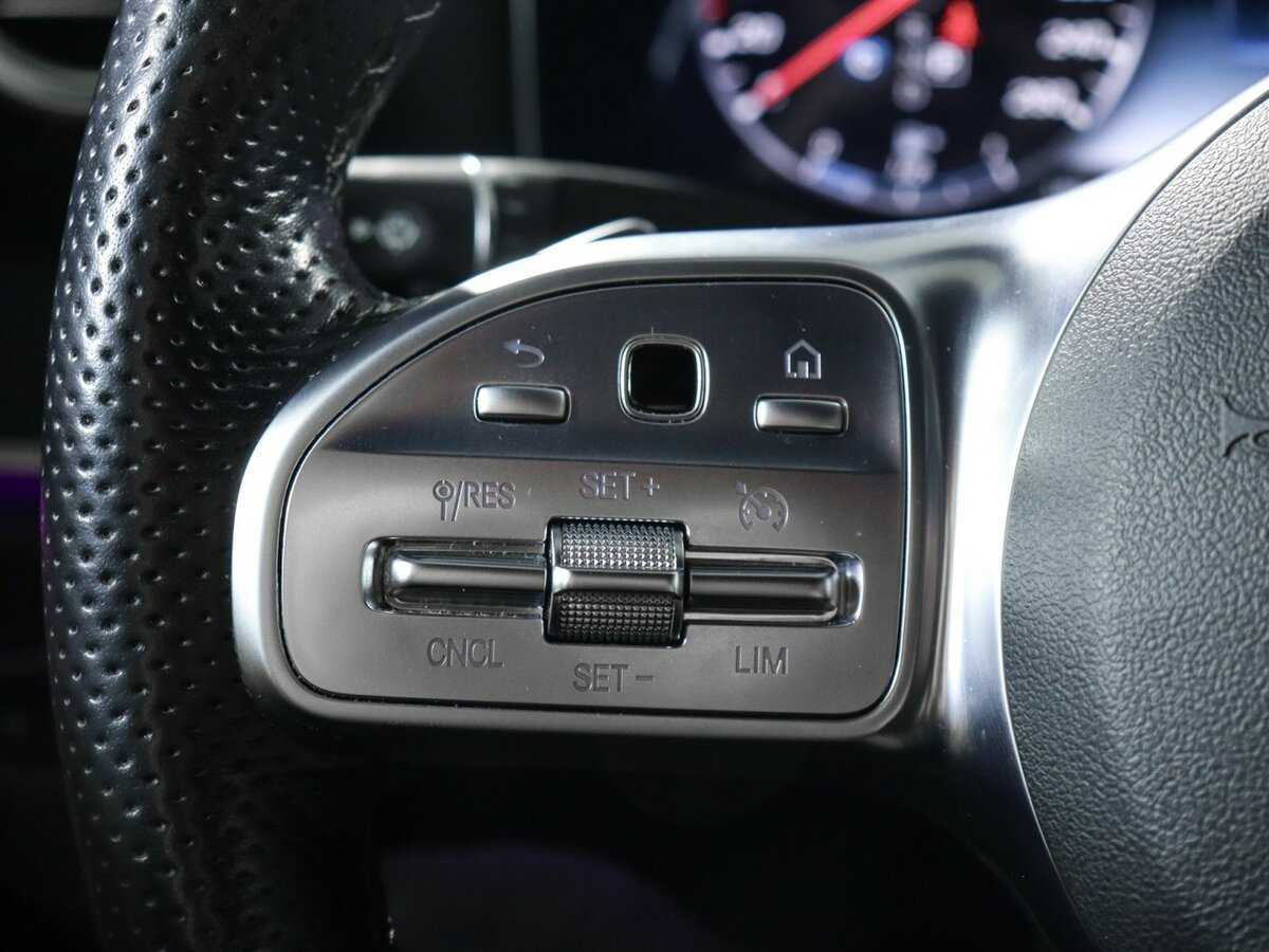 Б/У Мерседес-Бенц Е-Класс 2020 года. Фото: #20