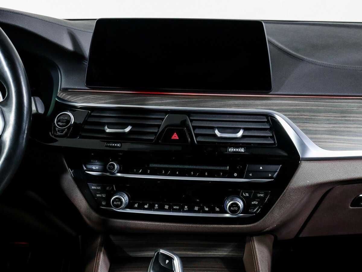 Б/У БМВ 5 серии 2018 года. Фото: #12