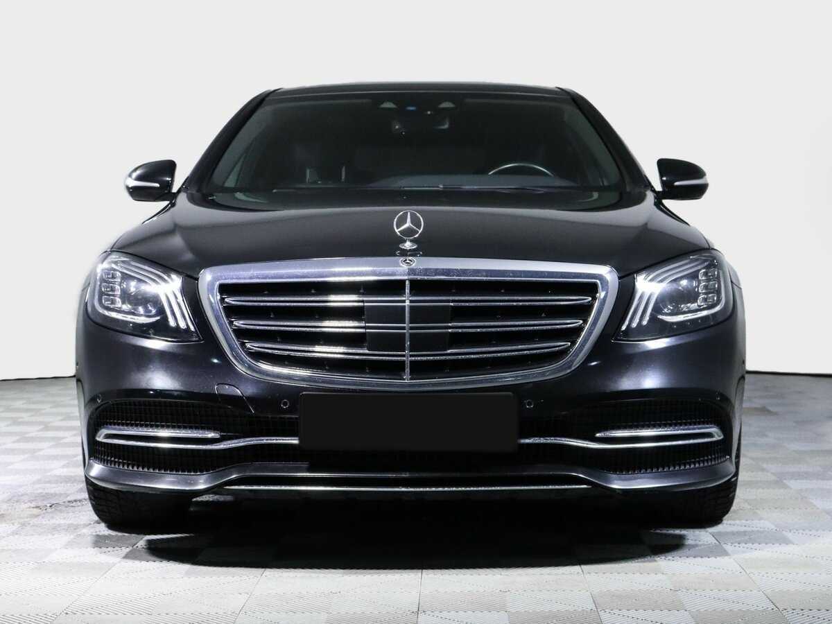 Б/У Мерседес-Бенц С-Класс 2017 года. Фото: #1