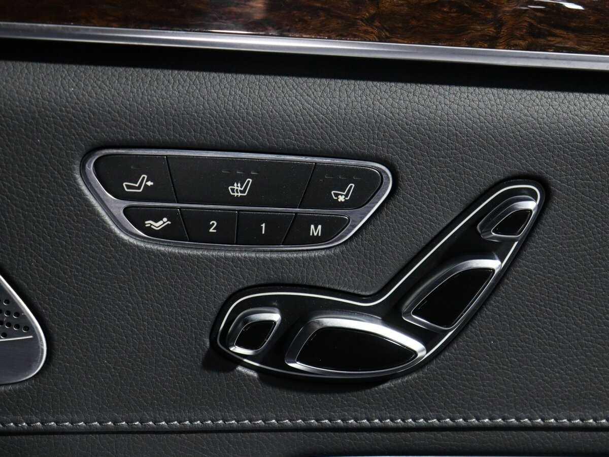 Б/У Мерседес-Бенц С-Класс 2017 года. Фото: #12