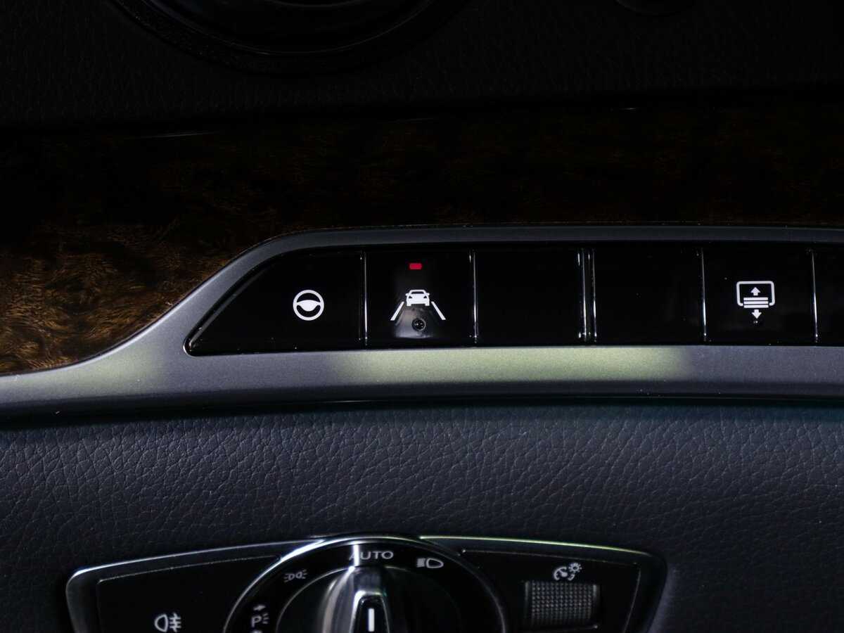 Б/У Мерседес-Бенц С-Класс 2017 года. Фото: #21