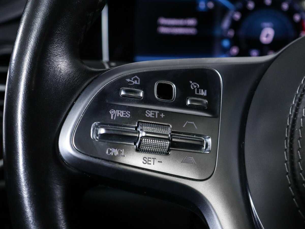 Б/У Мерседес-Бенц С-Класс 2017 года. Фото: #24