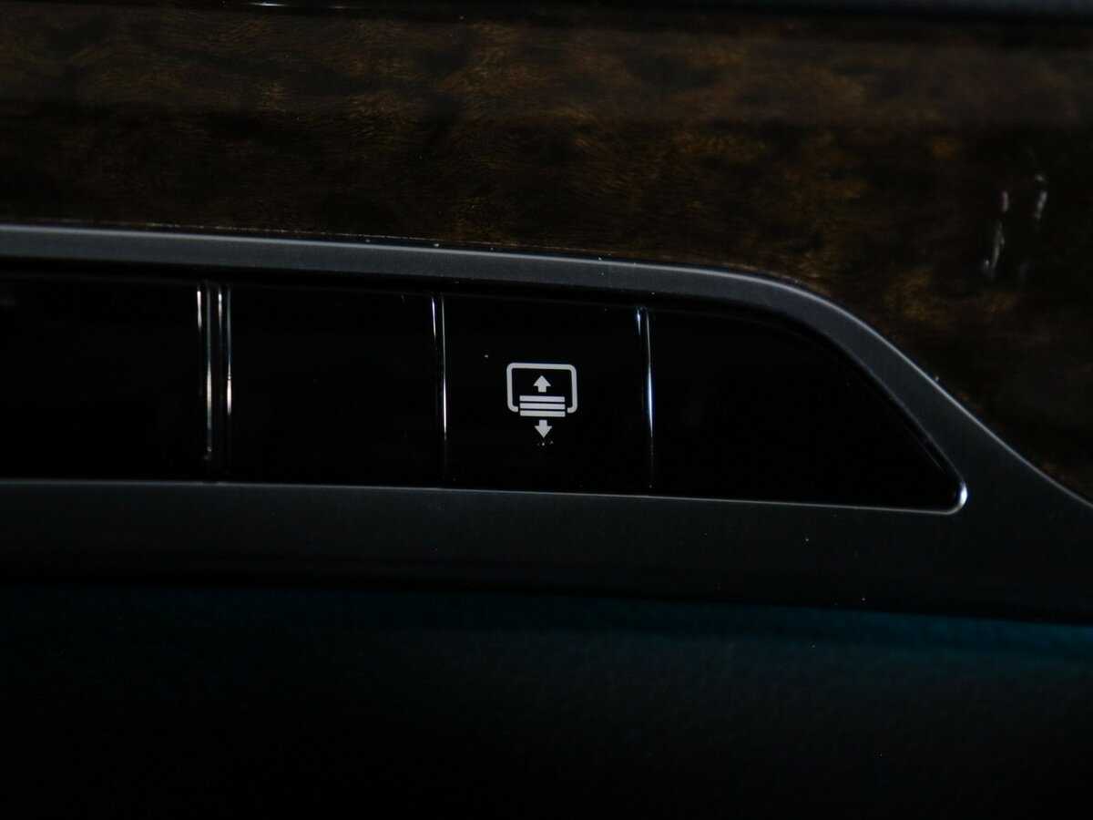 Б/У Мерседес-Бенц С-Класс 2017 года. Фото: #27