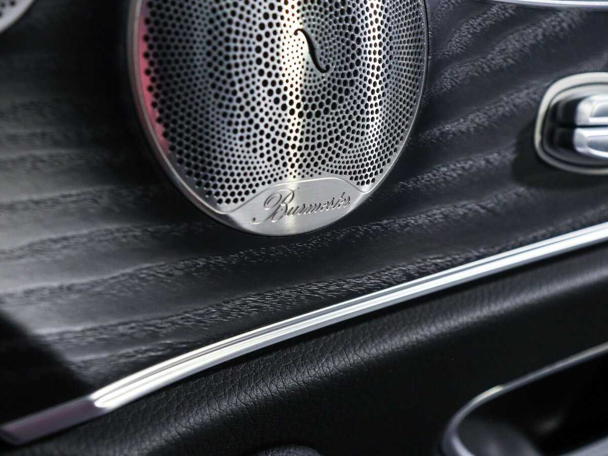 Б/У Мерседес-Бенц Е-Класс 2020 года. Фото: #17