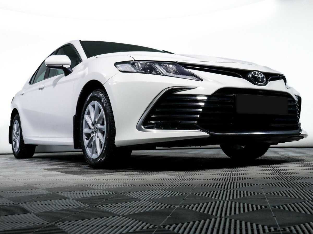 Б/У Тойота Камри 2021 года. Фото: #18