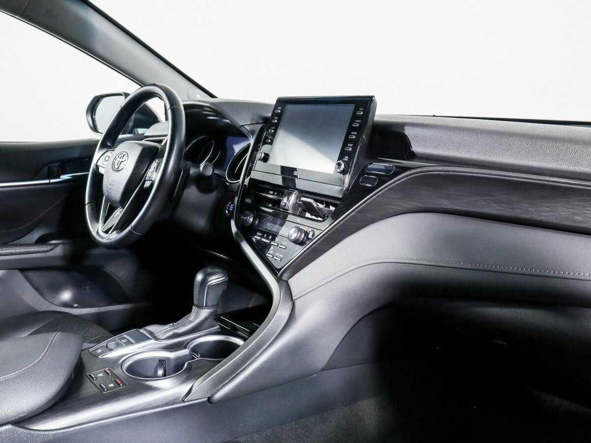 Б/У Тойота Камри 2021 года. Фото: #5