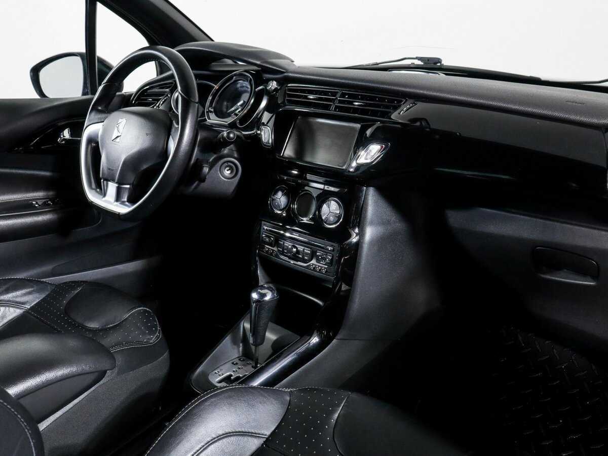 Б/У Ситроен ДС3 2010 года. Фото: #8