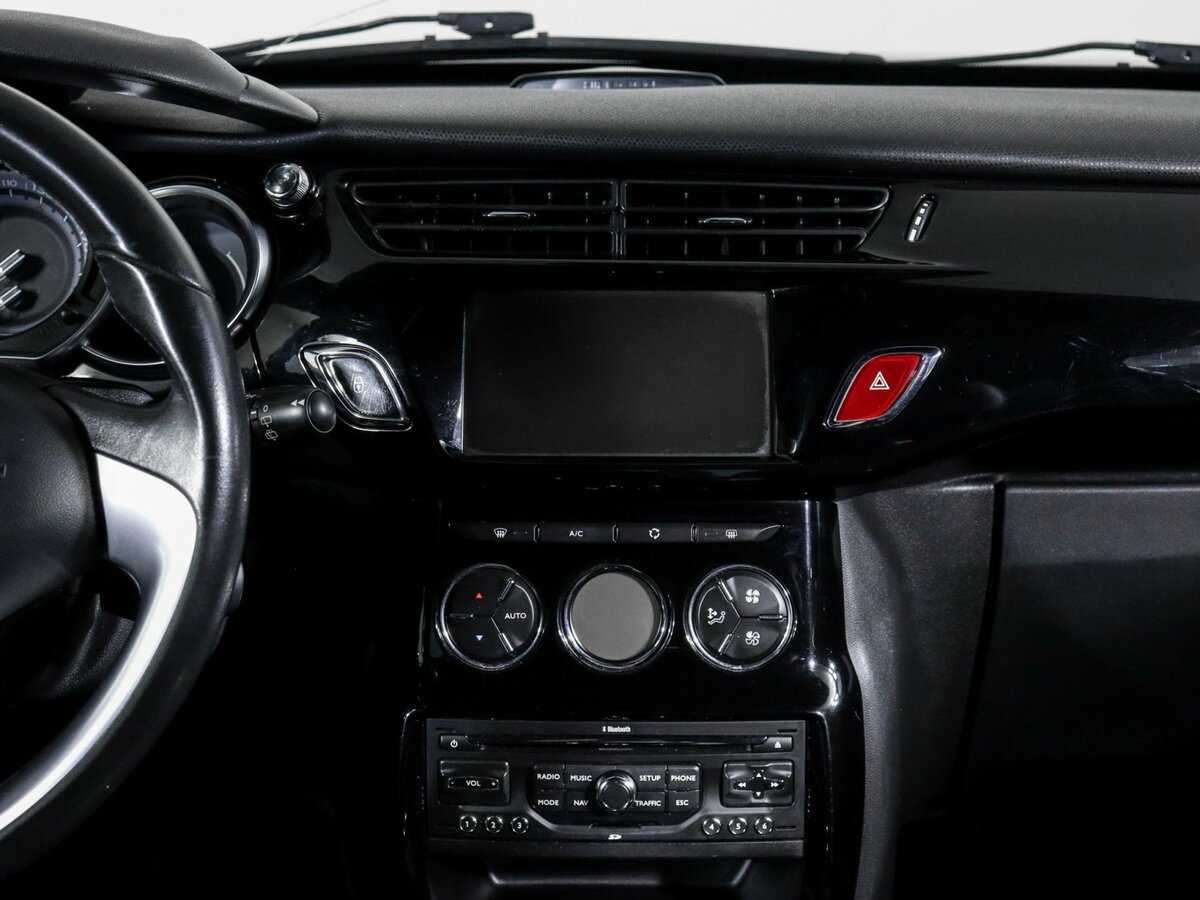 Б/У Ситроен ДС3 2010 года. Фото: #12