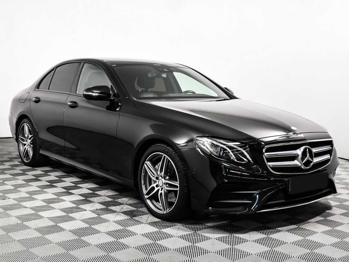 Б/У Мерседес-Бенц Е-Класс 2017 года. Фото: #2