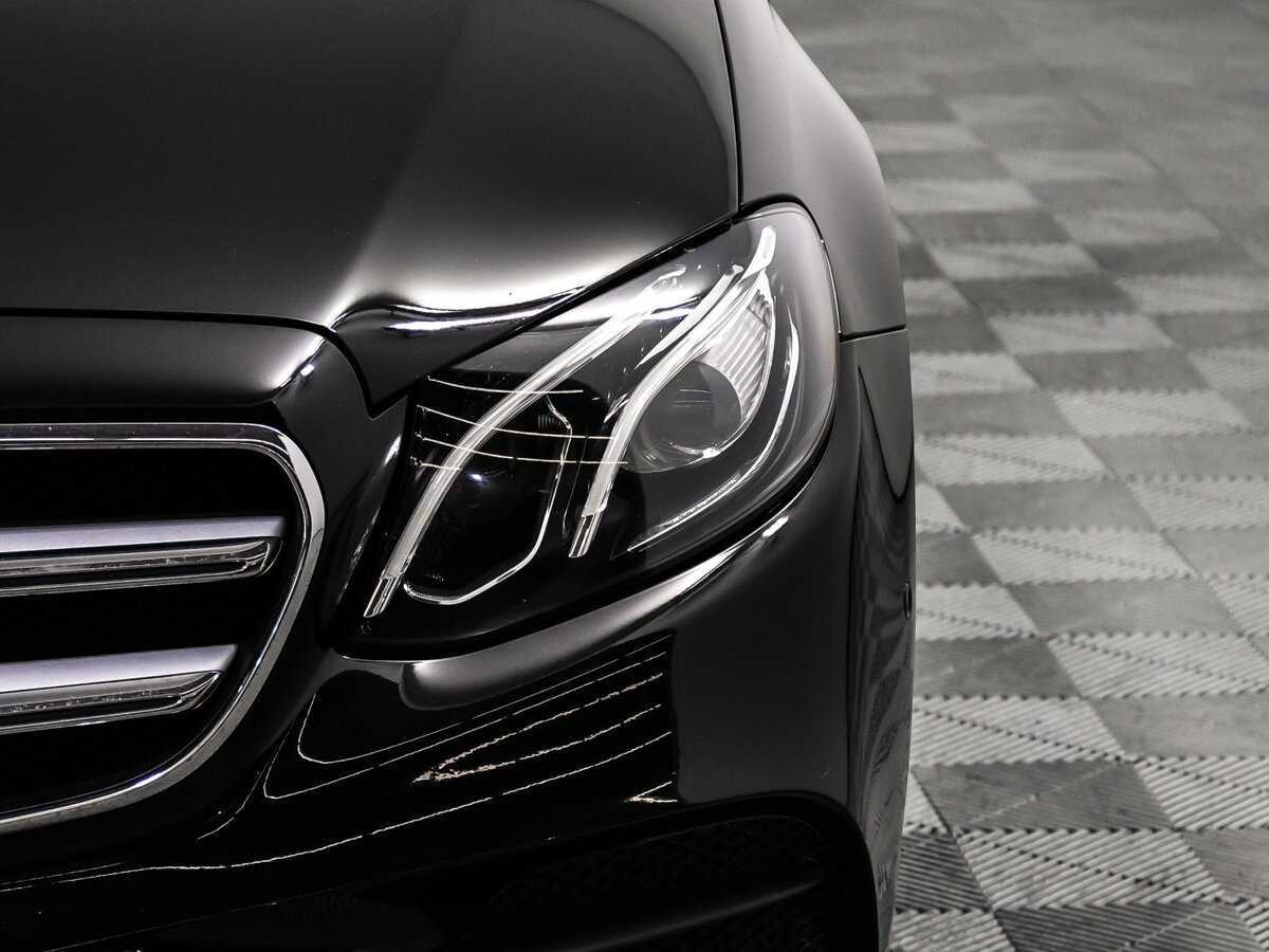 Б/У Мерседес-Бенц Е-Класс 2017 года. Фото: #15