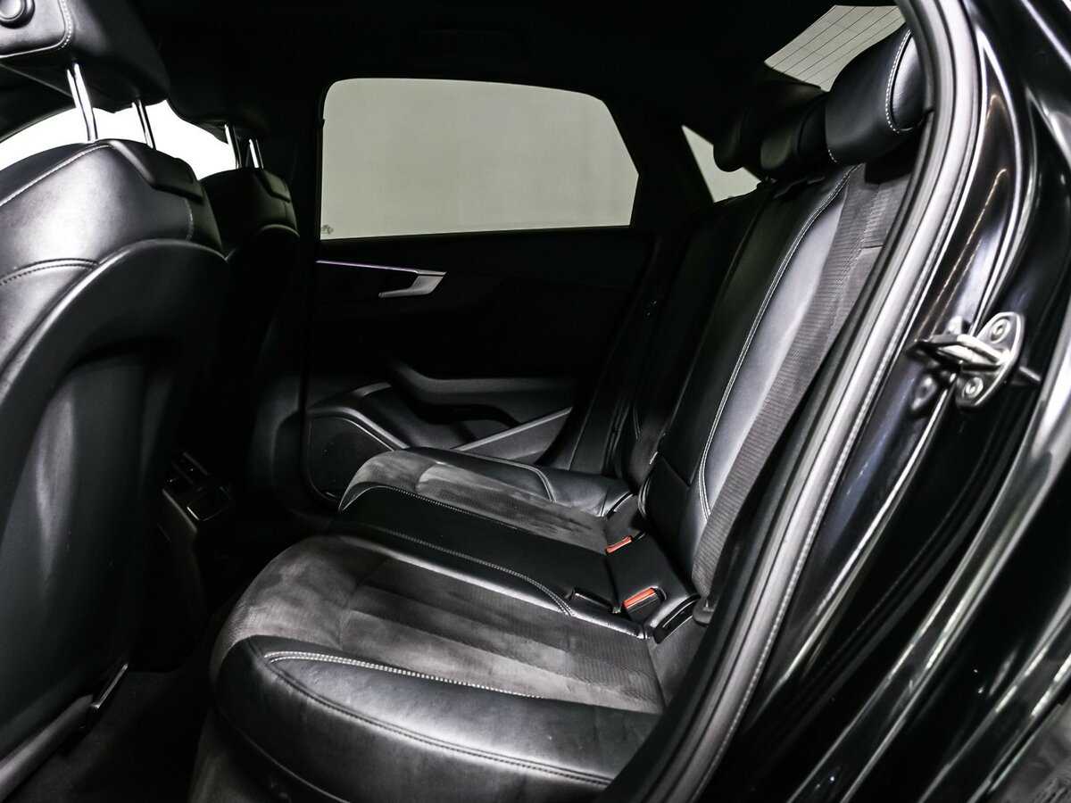 Б/У Ауди А4 2018 года. Фото: #11