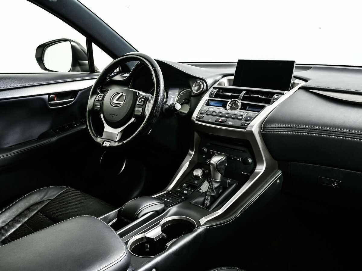 Б/У Лексус Н-Икс 2016 года. Фото: #8