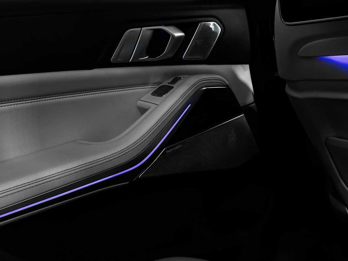 Б/У БМВ Икс7 2019 года. Фото: #20