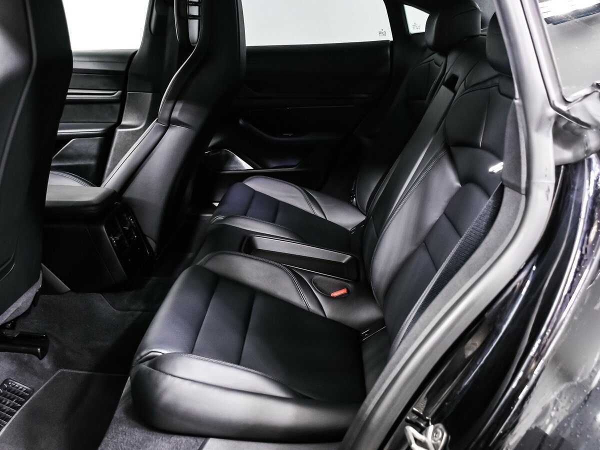 Б/У Порш Taycan 2020 года. Фото: #13