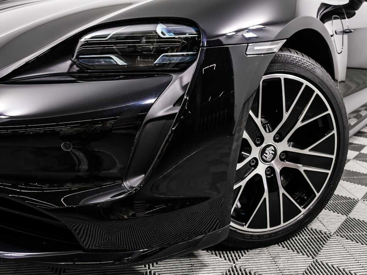 Б/У Порш Taycan 2020 года. Фото: #17