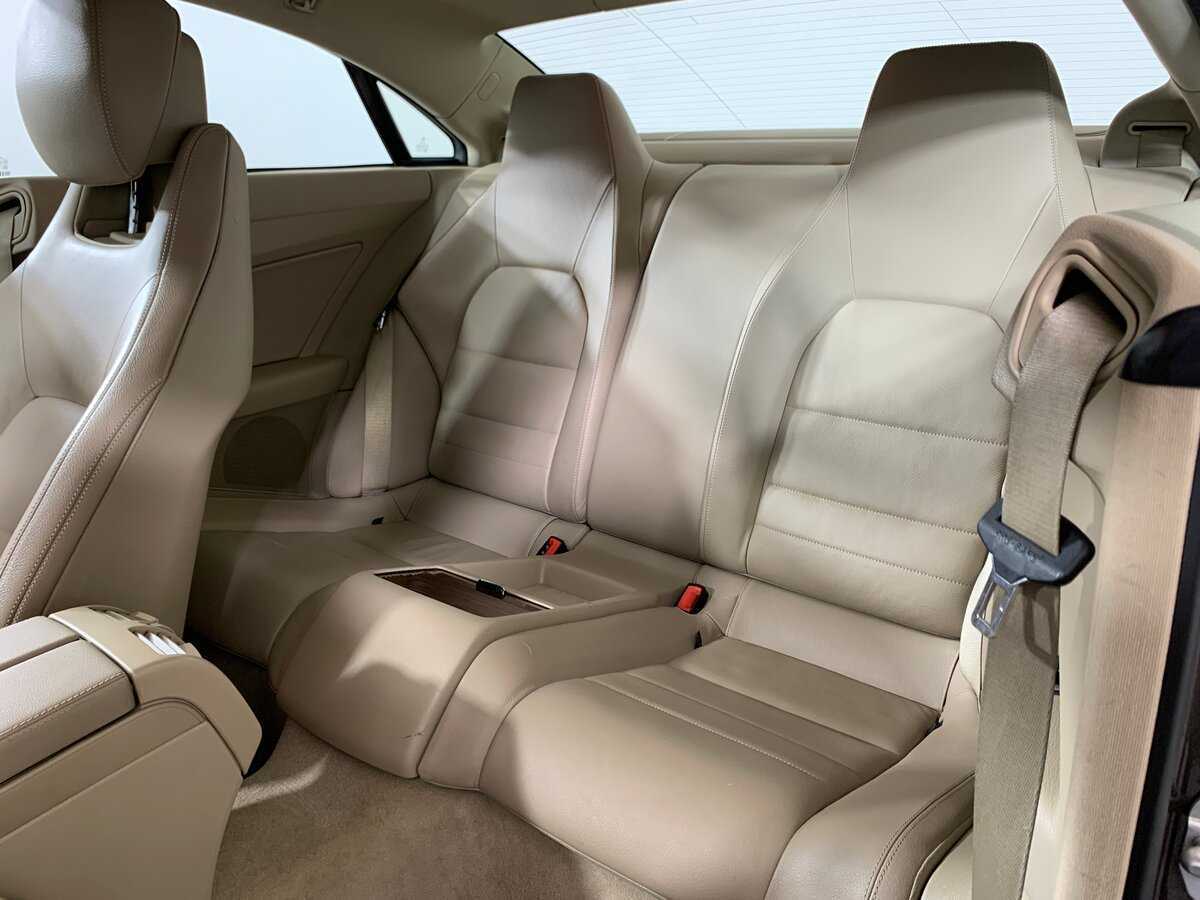 Б/У Мерседес-Бенц Е-Класс 2012 года. Фото: #19